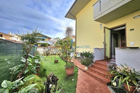 Byhus i Massa, Massa and Carrara, Massa - € 420.000 | Ref: 3682 - foto 1