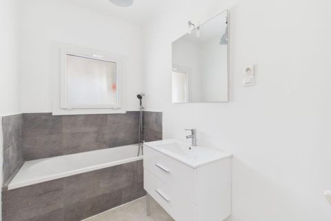 Lejlighed i Ajaccio, Corse-du-Sud, Ajaccio - € 135.000 | Ref: VA12759-MAXIMMO - foto 7