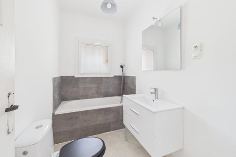 Lejlighed i Ajaccio, Corse-du-Sud, Ajaccio - € 135.000 | Ref: VA12759-MAXIMMO - foto 13