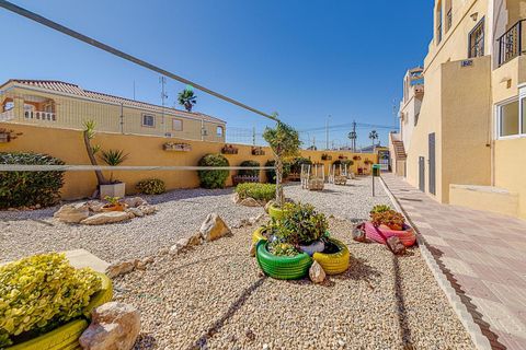 Bungalow i Torrevieja, Alicante, Torrevieja - € 129.999 | Ref: 778190 - foto 32