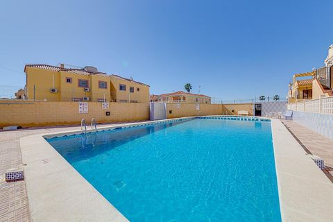 Bungalow i Torrevieja, Alicante, Torrevieja - € 129.999 | Ref: 778190 - foto 34
