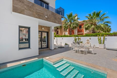 Villa i Torrevieja, Alicante, Torrevieja - € 479.000 | Ref: 778182 - foto 25