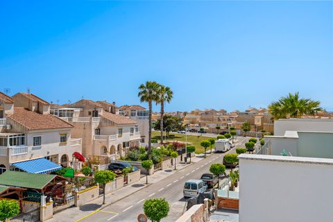Villa i Torrevieja, Alicante, Torrevieja - € 479.000 | Ref: 778182 - foto 37