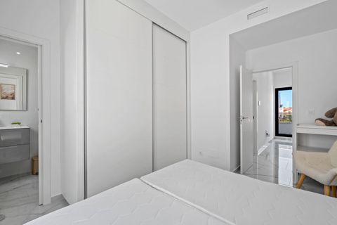 Villa i Torrevieja, Alicante, Torrevieja - € 479.000 | Ref: 778182 - foto 16