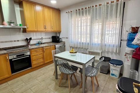 Rækkehus i Chiva, Valencia, Chiva - € 330.000 | Ref: 040RAF330.VXZ-A/3716 - foto 9