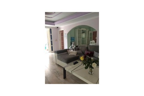 Villa a Torrevieja, Alicante, Torrevieja - € 2.800/mes | Ref: CHA0068 - foto 4