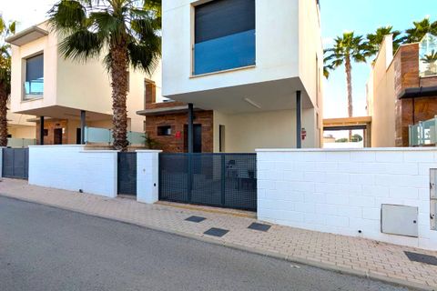 Villa i Cabo Roig, Alicante, Cabo Roig - € 450.000 | Ref: 13768 - foto 39