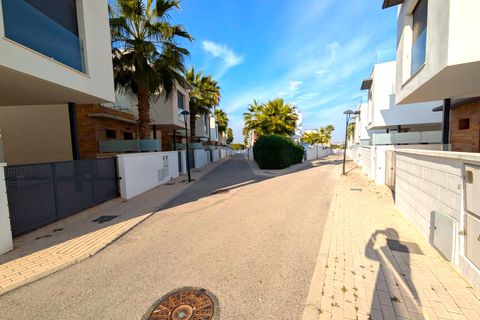 Villa i Cabo Roig, Alicante, Cabo Roig - € 450.000 | Ref: 13768 - foto 40