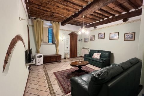 Apartament a Lucca, Lucca, Lucca - € 1.000/mes | Ref: AF01586 - foto 2