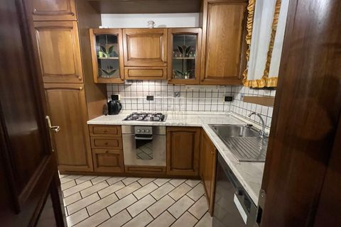 Apartament a Lucca, Lucca, Lucca - € 1.000/mes | Ref: AF01586 - foto 4