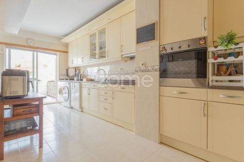 Lejlighed i Carcavelos, Lisbon, Carcavelos - € 890.000 | Ref: ZMPT587537 - foto 19