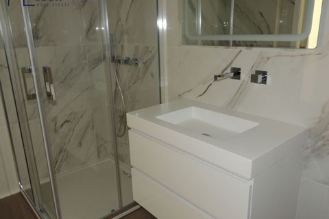 Villa i Amadora, Lisbon, Amadora - € 698.000 | Ref: YL1024(2) - foto 16