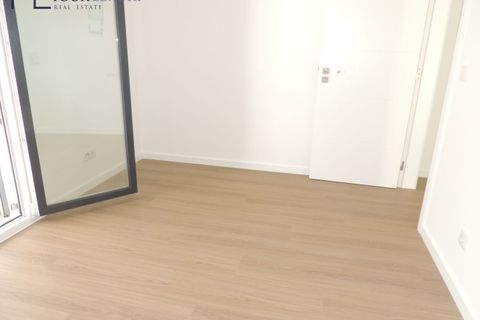 Villa i Amadora, Lisbon, Amadora - € 698.000 | Ref: YL1024(2) - foto 26