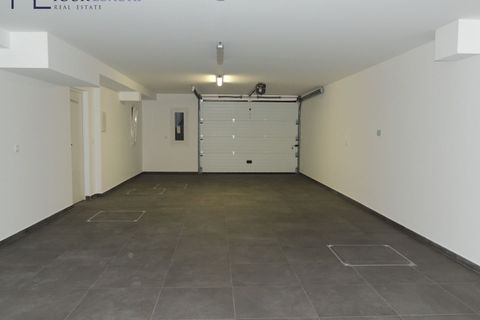 Villa i Amadora, Lisbon, Amadora - € 698.000 | Ref: YL1024(2) - foto 31