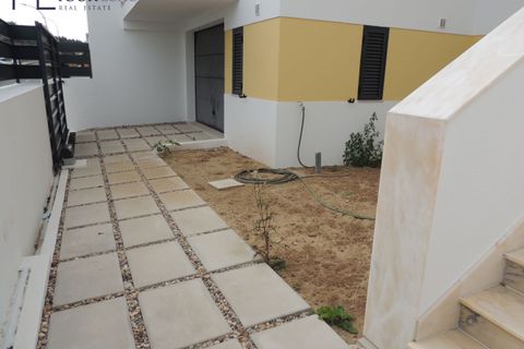 Villa i Amadora, Lisbon, Amadora - € 698.000 | Ref: YL1024(2) - foto 35