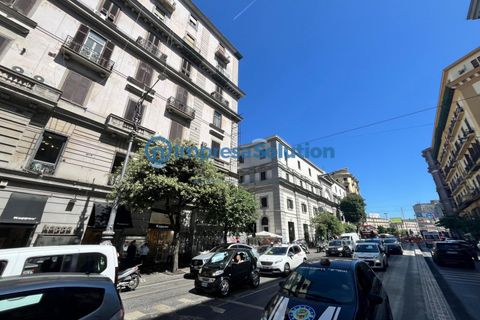 Erhvervsejendom i Naples, Naples, Naples - € 60.000 | Ref: stazione.c - foto 2