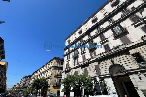 Erhvervsejendom i Naples, Naples, Naples - € 60.000 | Ref: stazione.c - foto 5