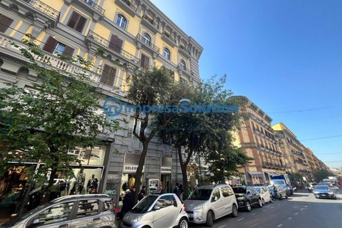 Erhvervsejendom i Naples, Naples, Naples - € 60.000 | Ref: stazione.c - foto 8