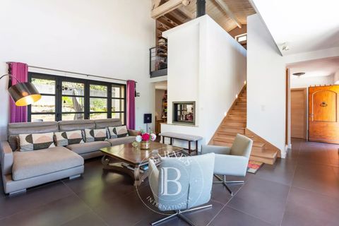 Villa a Bastia, Haute-Corse, Bastia - € 1.680.000 | Ref: RV2163 - foto 3
