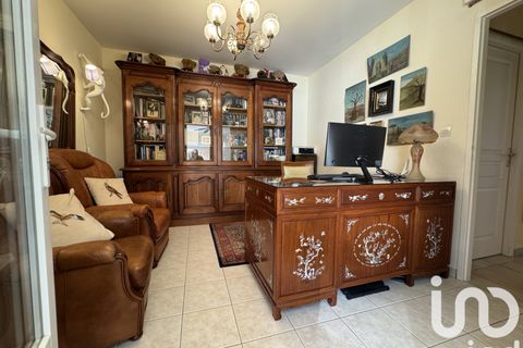 Villa a Yviers, Charente, Yviers - € 345.000 | Ref: 89435 - foto 19