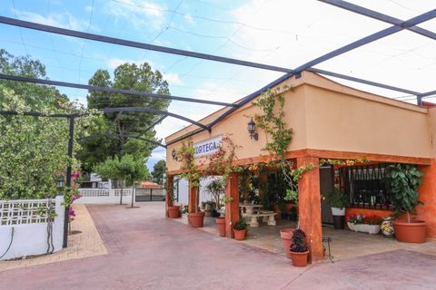 Villa i Elda, Alicante, Elda - € 449 000 | Ref: EXP14235/8930 - foto 4