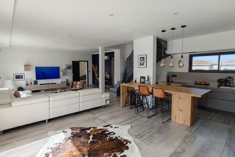 Villa a Nimes, Gard, Nimes - € 675.000 | Ref: 28078 - foto 7