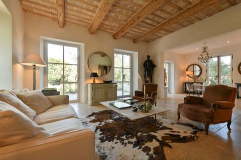 Villa i Uzes, Gard, Uzes - € 2.350.000 | Ref: HH-16166229 - foto 1