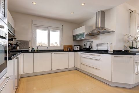 Villa en Manilva, Malaga, Manilva - € 1.450.000 | Ref: HFMs659941 - photo 10