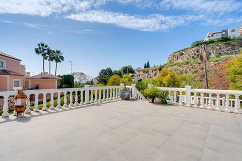 Villa a Benahavis, Malaga, Benahavis - € 1.700.000 | Ref: HFMs694227 - foto 7