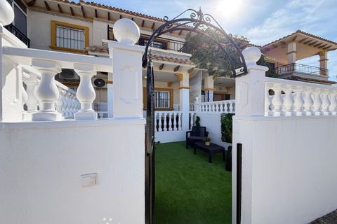 Rekkehus i Punta Prima, Alicante, Punta Prima - € 249 900 | Ref: WV2587 - foto 3
