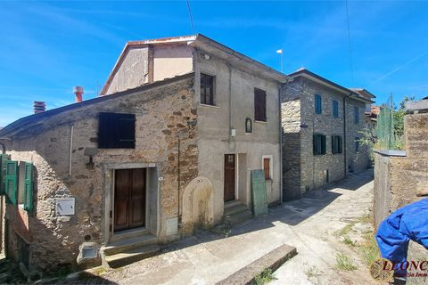 Landejendom i Bagnone, Massa and Carrara, Bagnone - € 40.000 | Ref: A378 - foto 1