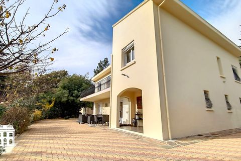 Villa a Prades, Pyrenees-Orientales, Prades - € 725.000 | Ref: 660303637 - foto 2