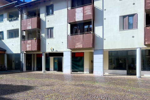 Erhvervsejendom i Maniago, Pordenone, Maniago - € 60.750 | Ref: A.A. 223-242 - foto 1