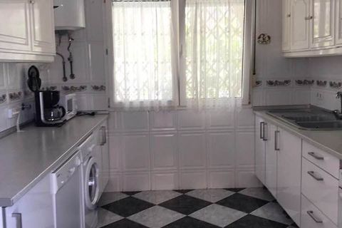 Villa a Torrevieja, Alicante, Torrevieja - € 2.800/mes | Ref: CHA0064 - foto 8