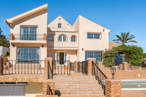 Villa a Estepona, Malaga, Estepona - € 1.500.000 | Ref: BLXR-1316 - foto 4