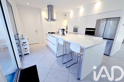 Villa a Orleans, Loiret, Orleans - € 639.990 | Ref: 105243 - foto 9