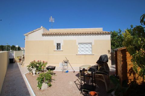 Villa a Torrevieja, Alicante, Torrevieja - € 227.000 | Ref: C1-095/4147 - foto 9