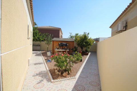 Villa a Torrevieja, Alicante, Torrevieja - € 227.000 | Ref: C1-095/4147 - foto 15