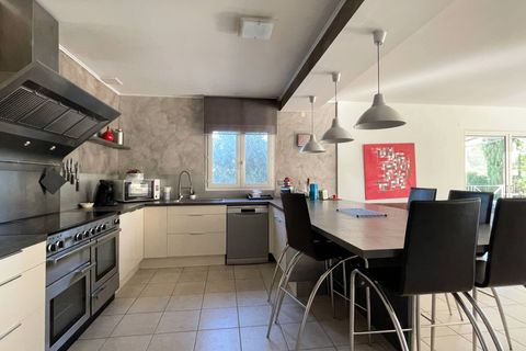 Villa i Uzes, Gard, Uzes - € 945.000 | Ref: HH-15973846 - foto 4