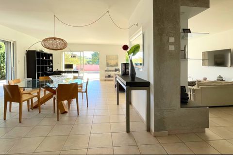 Villa i Uzes, Gard, Uzes - € 945.000 | Ref: HH-15973846 - foto 32