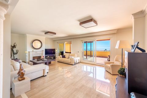 Penthouse i Marbella, Malaga, Marbella - € 1 250 000 | Ref: R112-10768 - foto 2