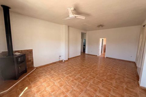 Villa i Pinoso, Alicante, Pinoso - € 350 000 | Ref: AMC-PIHV341 - foto 11