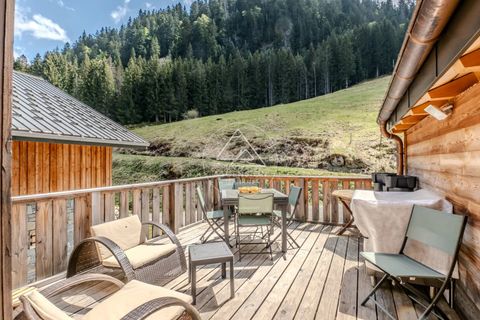 Wooden chalet in Essert-Romand, Haute-Savoie - photo 2