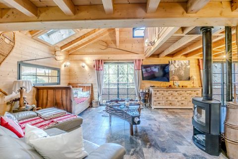 Wooden chalet in Essert-Romand, Haute-Savoie - photo 3