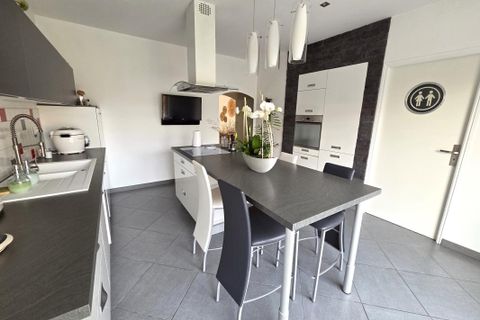 Landsbyhus i Cambrai, Nord, Cambrai - € 251.500 | Ref: 7524621 - foto 3