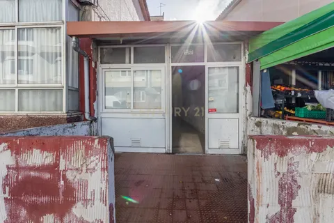 Erhvervsejendom i Camarate, Lisbon, Camarate - € 499.000 | Ref: C0383-01030 - foto 8