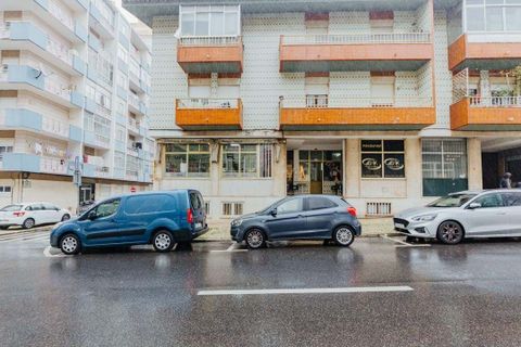 Erhvervsejendom i Amadora, Lisbon, Amadora - € 40.700 | Ref: C0383-01090 - foto 12