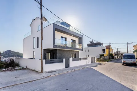 Villa i Odivelas, Lisbon, Odivelas - € 990.000 | Ref: C0383-01290 - foto 9
