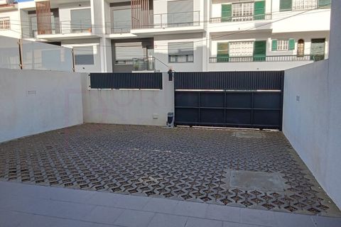Rækkehus i Corroios, Setubal, Corroios - € 555.000 | Ref: 138 - foto 19