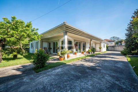 Villa i Santo Tirso, Porto, Santo Tirso - € 430.000 | Ref: 261/M/04049 - foto 1